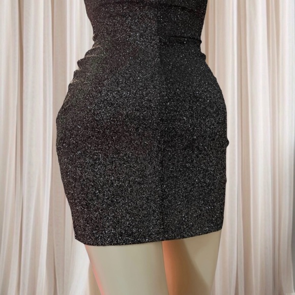 Windsor Size M | Silver Glitter  Strapless Mini Dress ( NEW WITH TAGS ) - Picture 11 of 16